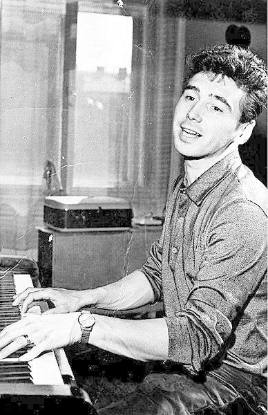 1958- Jiří Suchý pro něho napsal Blues pro tebe.