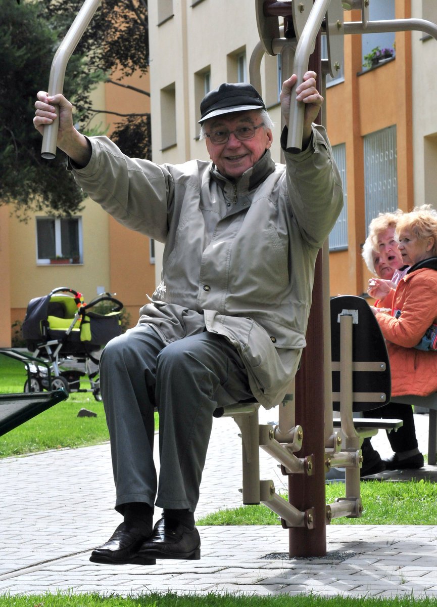 Jak vidno, Zíma je stále vitální. Jeho manželka je na tom o poznání hůře...