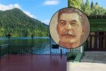 Stalinovo prázdninové sídlo u jezera Rica v Abcházii