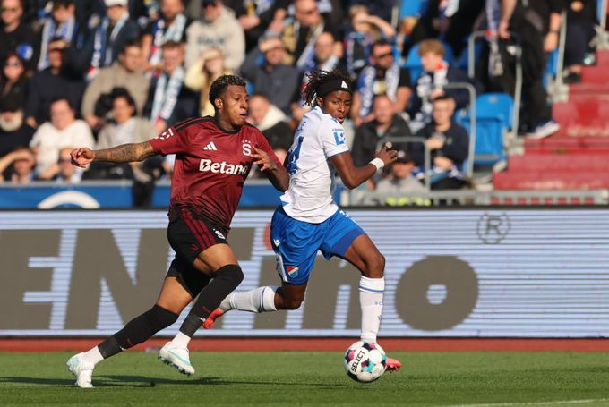 ONLINE: Baník - Sparta 0:0. Výbuch radosti v Ostravě, gól ale neplatí pro ofsajd ONLINE: Baník - Sparta 0:0. Výbuch radosti v Ostravě, gól ale neplatí pro ofsajd