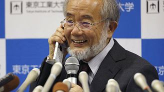 Zpomalíme stárnutí? Japonec Ósumi získal za buněčný výzkum Nobelovu cenu za lékařství Zpomalíme stárnutí? Japonec Ósumi získal za buněčný výzkum Nobelovu cenu za lékařství