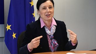 Eurokomisařka Jourová tvrdě zkritizovala Polsko a Maďarsko, na rozdíl od ČR se prý vyvíjejí nedemokraticky