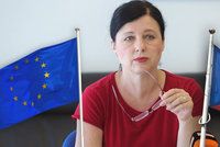 Jourová čelila otázkám na Babiše. České zájmy nesmí v Bruselu razit, přiznala