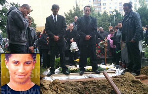 Slovensko pohřbilo zavražděného Jožku (†12)