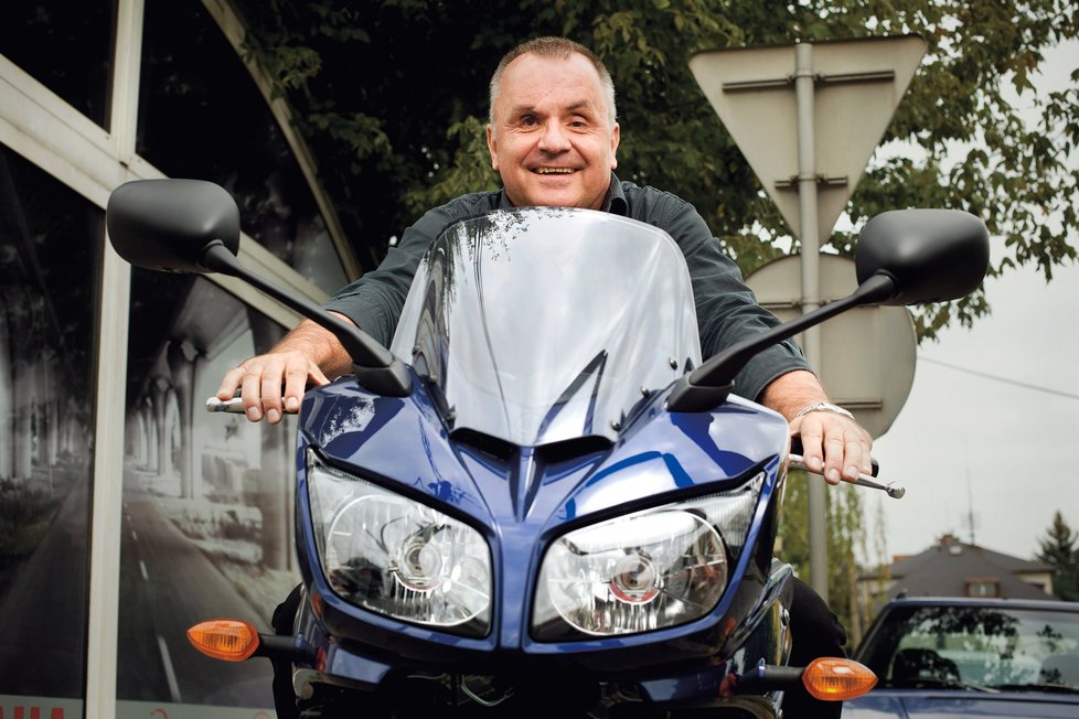 Jožo Ráž miluje motorky.