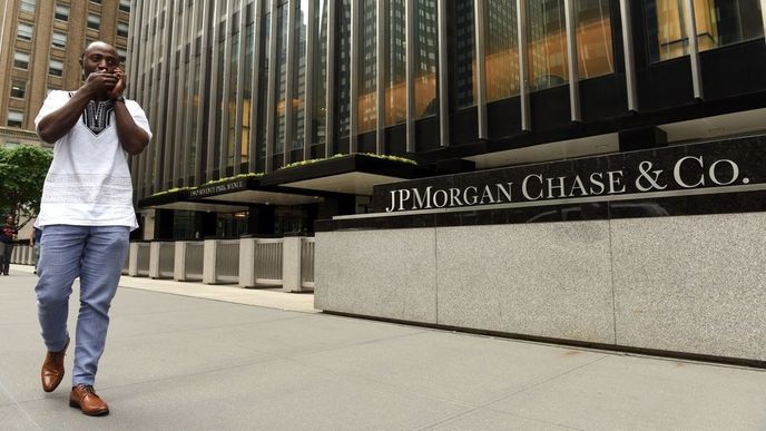 Z devadesáti centů na jeden dolar zvýšila svou dividendu banka JPMorgan Chase.