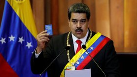 USA, EU i Česká republika uznávají venezuelského opozičního vůdce Guaidóa za prezidenta země místo Madura, který nastoupil do funkce.