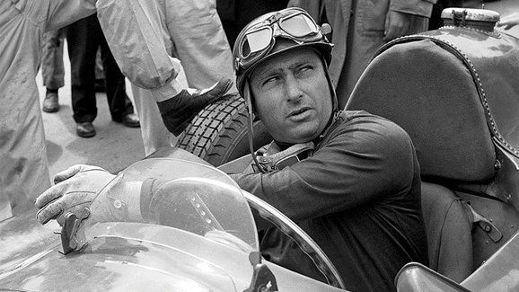 Juan Manuel Fangio nebyl jen excelentní závodník. Proč byl tak výjimečný?