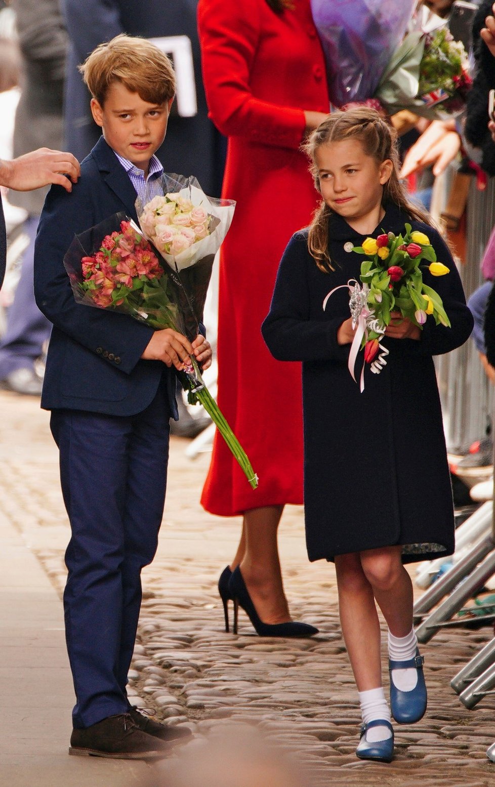 Třetí den oslav královnina jubilea: William a Kate s dětmi vyrazili do Cardiffu