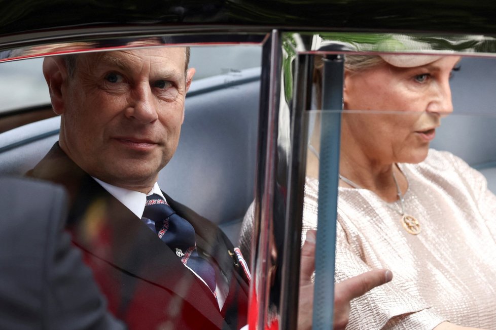 Druhý den oslav královnina jubilea: princ Edward s manželkou