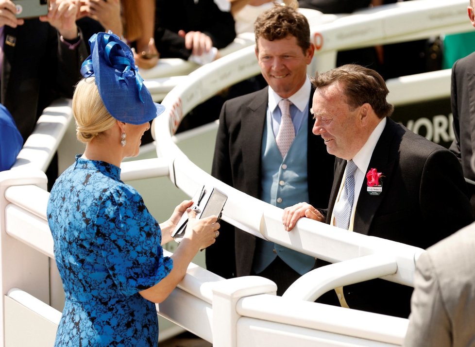 Třetí den oslav královnina jubilea: Zara Tindallová na Epsom Derby