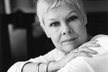 Judi Dench převezme v karlových Varech Křišťálový globus