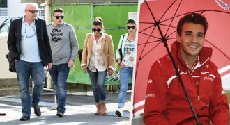 Okradli mrtvého pilota F1 Bianchiho (†25)! Zoufalí rodiče prosí o pomoc Okradli mrtvého pilota F1 Bianchiho (†25)! Zoufalí rodiče prosí o pomoc