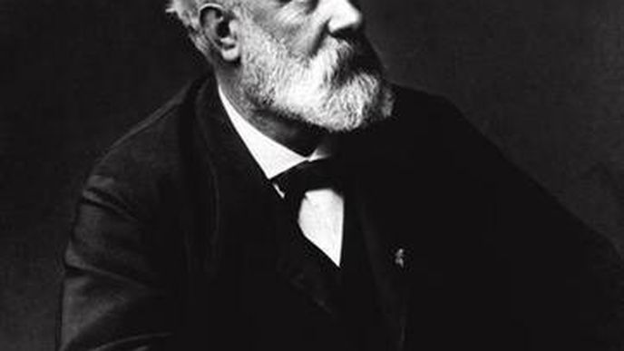 Jules Verne (8. února 1828 – 24. března 1905)