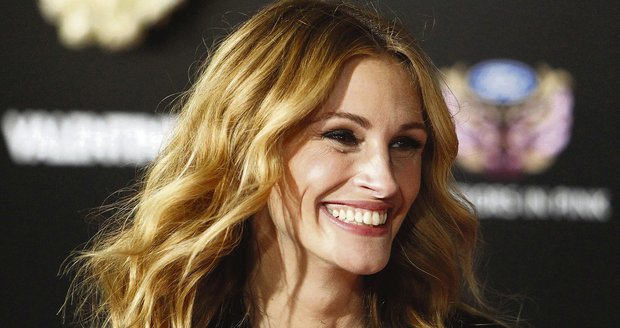 Roberts hrála šest minut a vydělala 54 milionů! Tak za tento úsměv krásné Julie, páni filmaři, platíte zlatem!