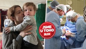 Blesk na Ukrajině u popálené Julie (2): Jak se daří dívce, které v Česku zachránili život?