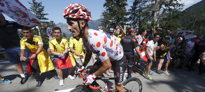 Julian Alaphilippe na letošní Tour de France vyhrál dvě horské etapy a drží puntíkatý dres pro Krále hor. 
