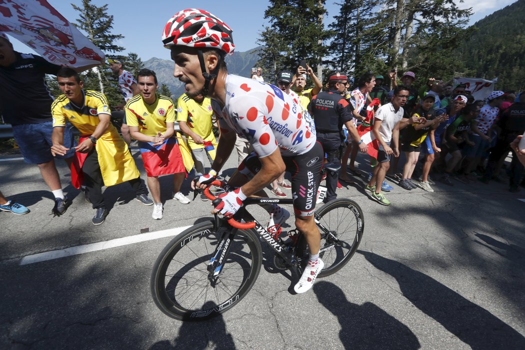 Julian Alaphilippe na letošní Tour de France vyhrál dvě horské etapy a drží puntíkatý dres pro Krále hor.