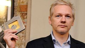 Dle komise OSN je Assange svévolně zadržován Británií, měl by být svobodný.