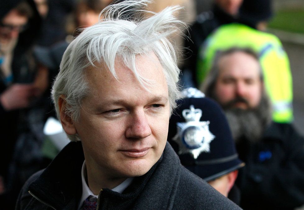 Assange byl podezřelý ze znásilnění, podle něj však šlo o smyšlenou kauzu.