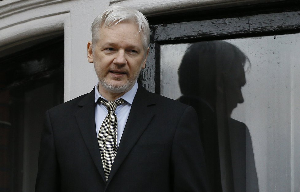 Zakladatel WikiLeaks Julian Assange