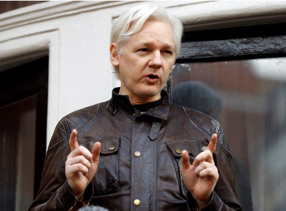 Zakladatel WikiLeaks Julian Assange