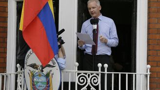 Assange z ekvádorské ambasády: Ukončete hon na čarodějnice