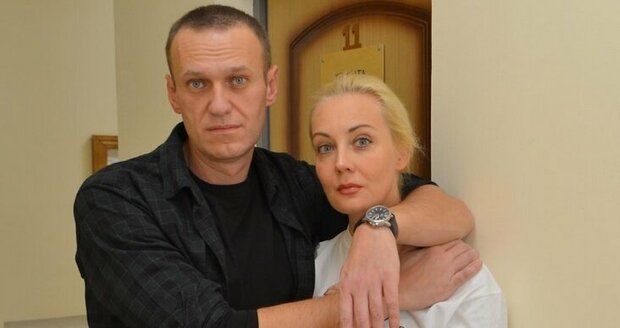Vdova Julija vzpomíná na život po boku Navalného: Mítinky, domovní prohlídky i poslední foto u soudu
