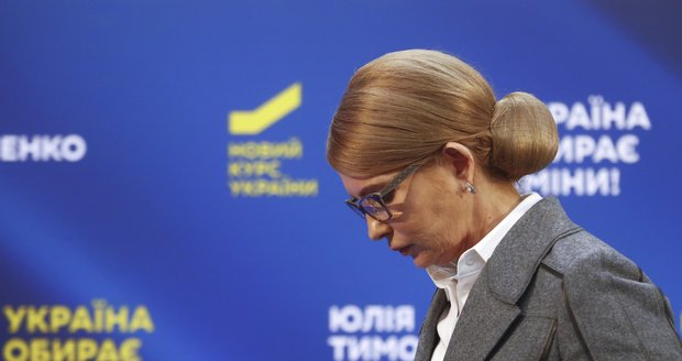 „Neskoncují s válkou ani bídou.“ Zhrzená Tymošenková si rýpla do komika i Porošenka