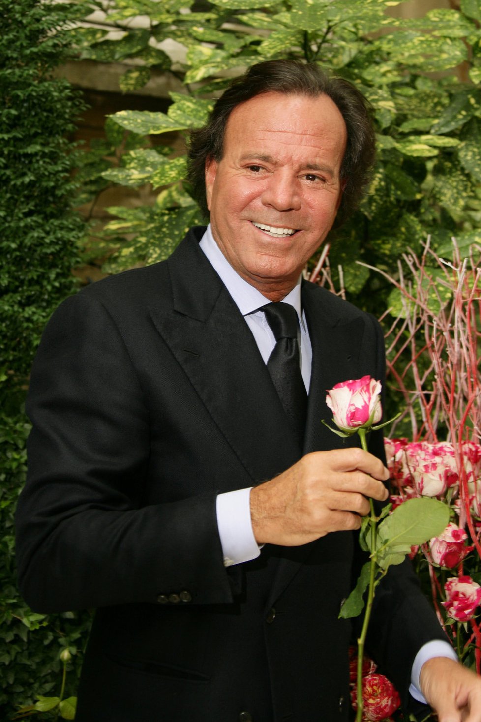 Julio Iglesias již brzy vystoupí v Praze