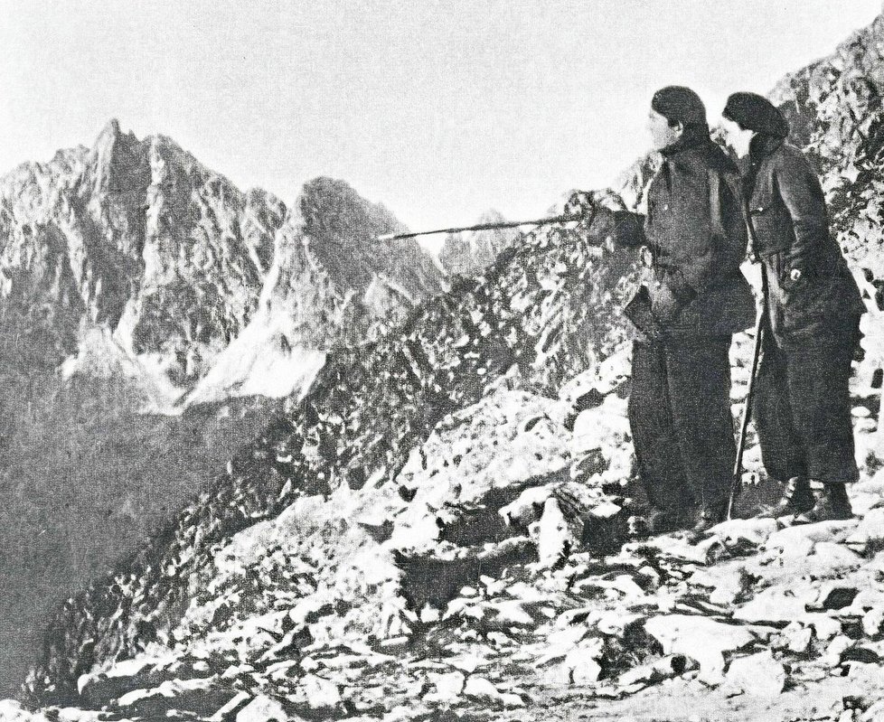 Fučík se svou nastávající ženou Gustou roku 1932 na procházce ve Vysokých Tatrách.