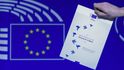 Šéf Evropské komise Juncker představil tzv. Bílou knihu s plány pro EU