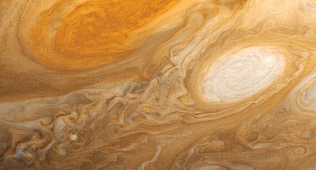 Rychlý obrněnec Juno u krále planet Jupiteru