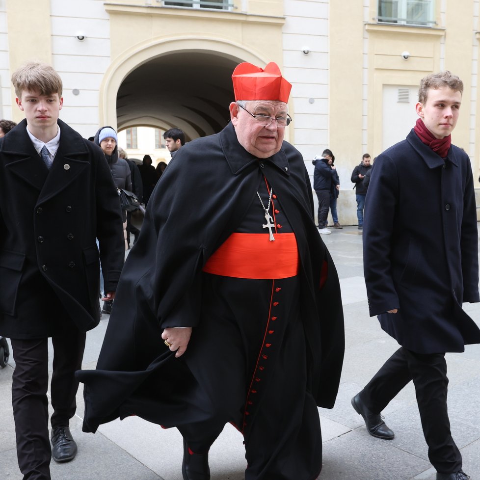 Pohřeb režiséra Juraje Jakubiska - Dominik Duka