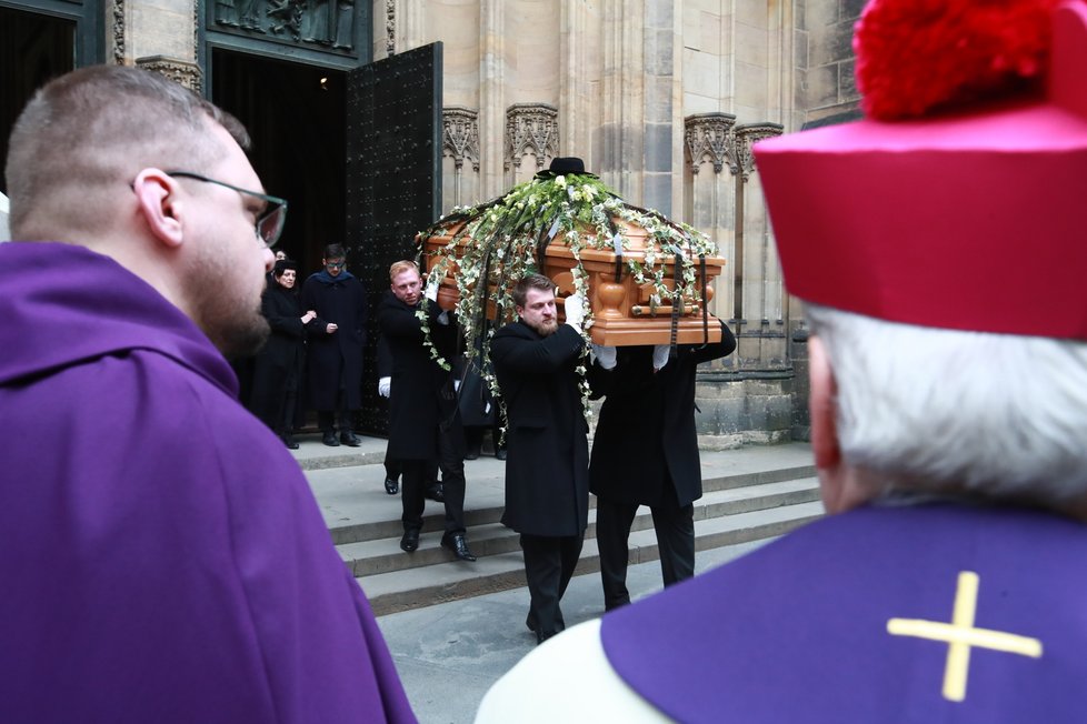 Pohřeb režiséra Juraje Jakubiska