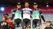 Tři nejlepší Slováci na mistrovství republiky, zleva Juraj Sagan, vítěz Peter Sagan a třetí Michael Kolář