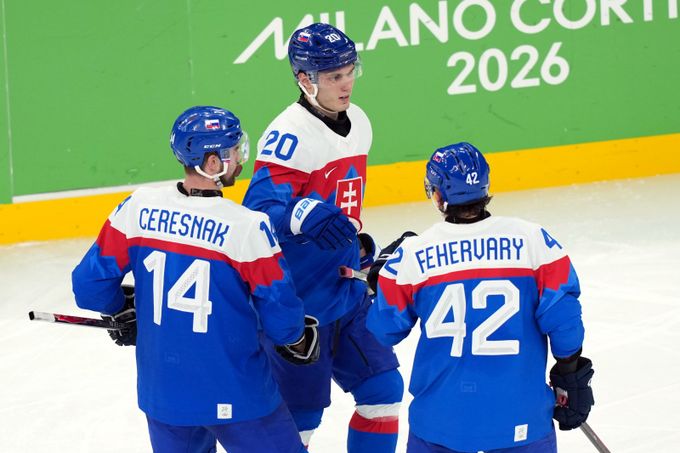 Hokej ONLINE: USA - Slovensko 6:2. Favorit exceluje, Regenda alespoň snižuje Hokej ONLINE: USA - Slovensko 6:2. Favorit exceluje, Regenda alespoň snižuje