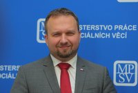 Jurečka chystá zpřísnění vyplácení dávek. Nezaměstnaní se budou muset víc snažit