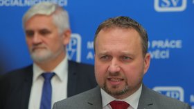 Ministr práce a sociálních věcí Marian Jurečka (KDU-ČSL) se zástupci dalších institucí představil kampaň zaměřenou na energetickou soběstačnost českých domácností