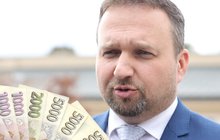 VELKÁ ZPRÁVA! Ministr Jurečka: Jak to bude s důchody?