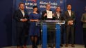Volby 2021 a koalice Spolu a PirStan: Zleva Marian Jurečka (KDU-ČSL), Markéta Pekarová Adamová (TOP 09), Petr Fiala (ODS), Ivan Bartoš (Piráti) a Vít Rakušan (STAN)
