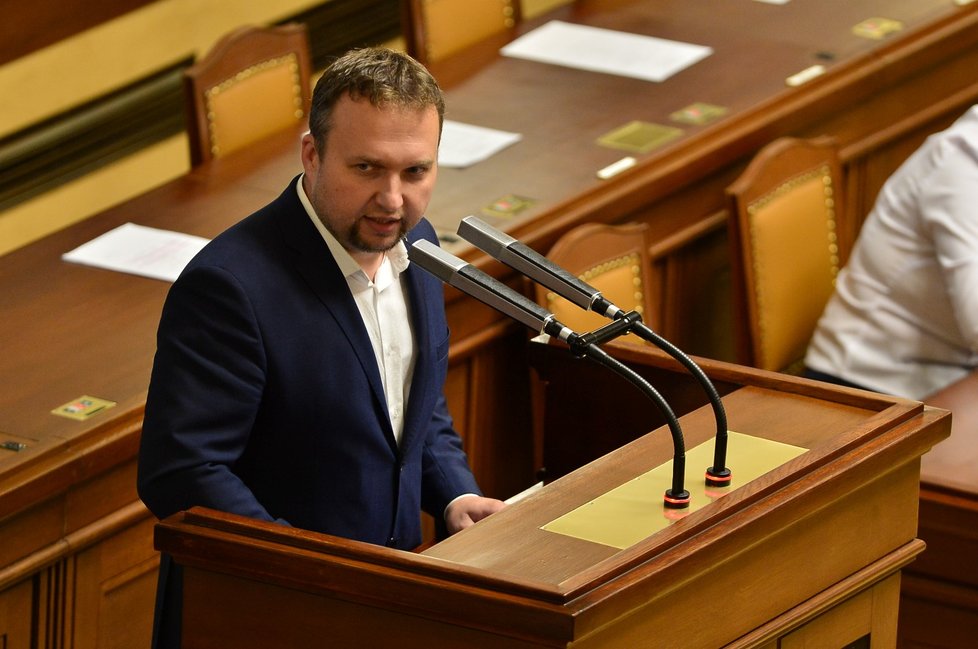 Marian Jurečka (KDU-ČSL) ve Sněmovně během jednání o ústavní žalobě na prezidenta Miloše Zemana (26.09.2019)