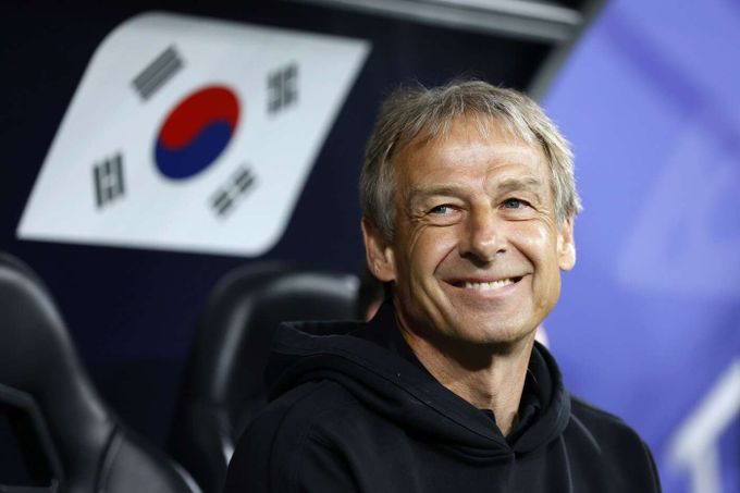 Koreu přibrzdil trenér, kterého chtěl FAČR. Jak Klinsmann poslal Asijského tygra do deprese Koreu přibrzdil trenér, kterého chtěl FAČR. Jak Klinsmann poslal Asijského tygra do deprese