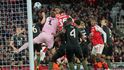 Jurrien Timber z Arsenalu otevřel skóre proti Bayernu