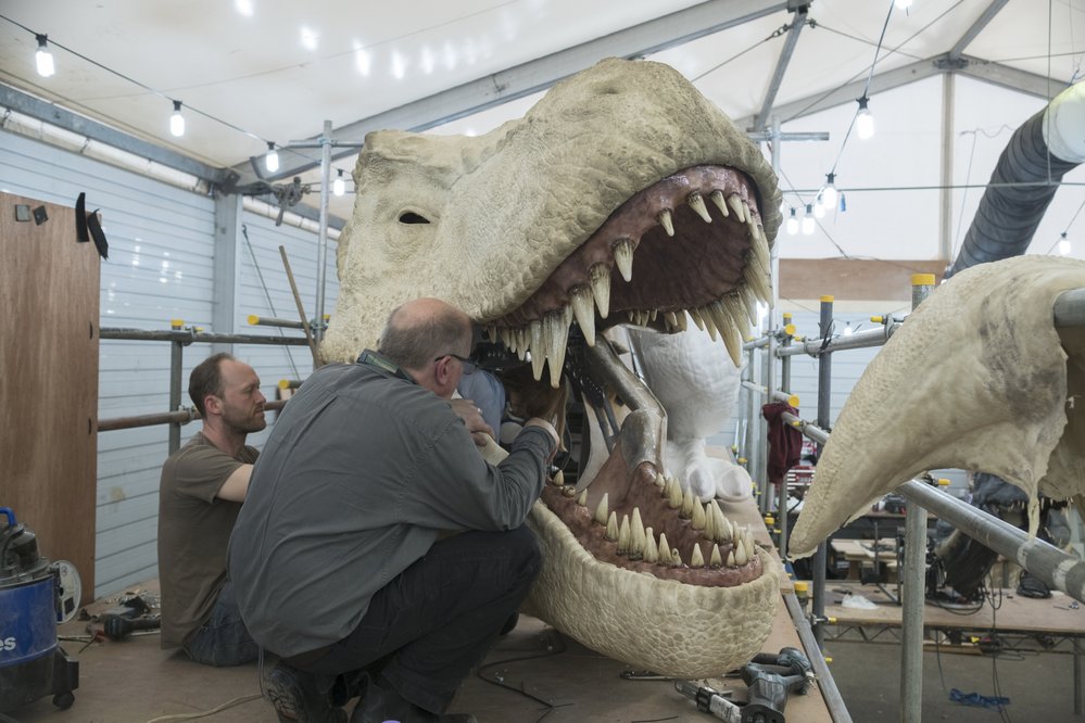 Dinosauři v původním Jurském parku ožili díky špičkovým animatronickým modelům a jen 6 minutám digitálních efektů. Dnes je to prakticky naopak