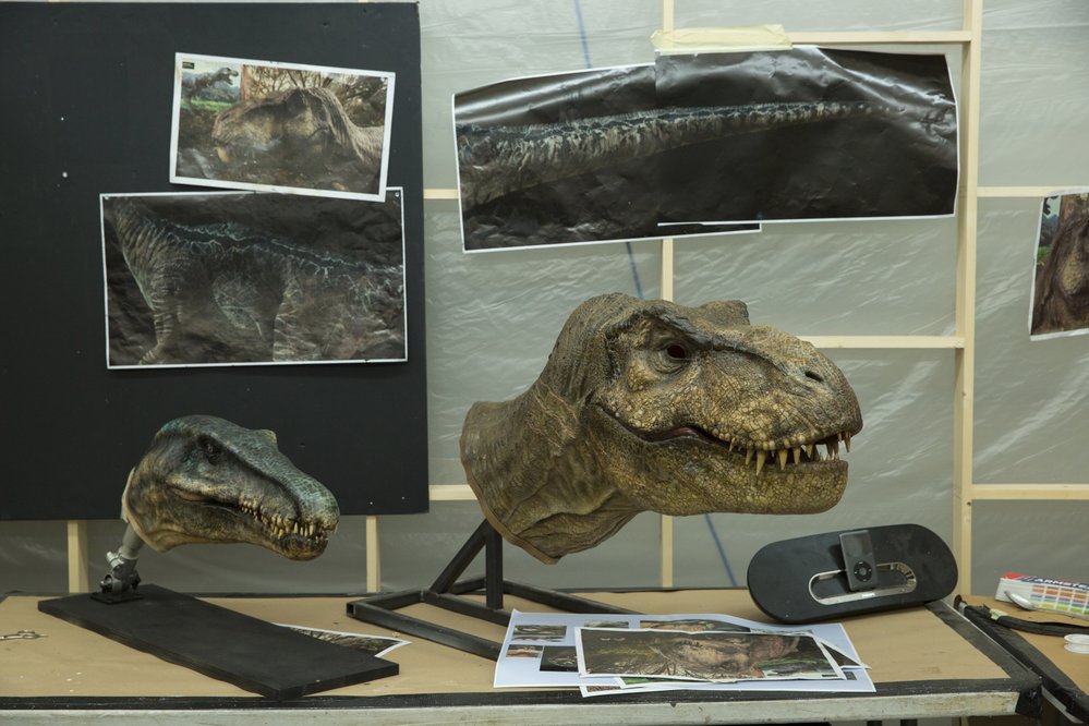 Dinosauři v původním Jurském parku ožili díky špičkovým animatronickým modelům a jen 6 minutám digitálních efektů. Dnes je to prakticky naopak