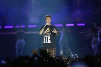 Justin Bieber si bude brát dceru slavného herce! Svědkům žádosti o ruku nechal zabavit mobily