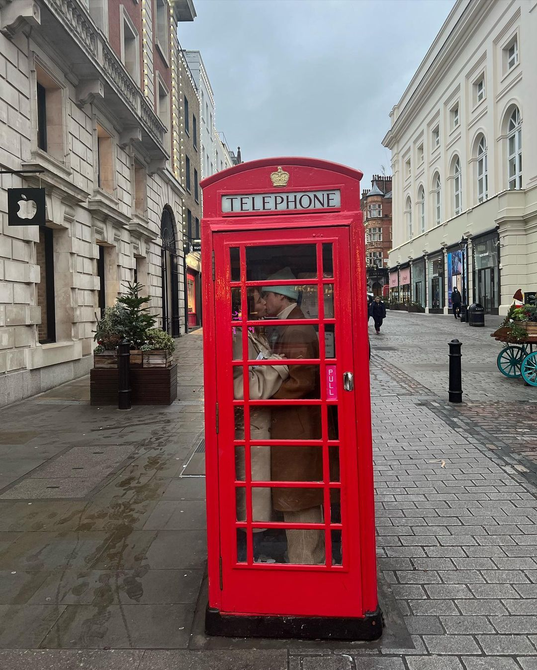 Telefonní budka