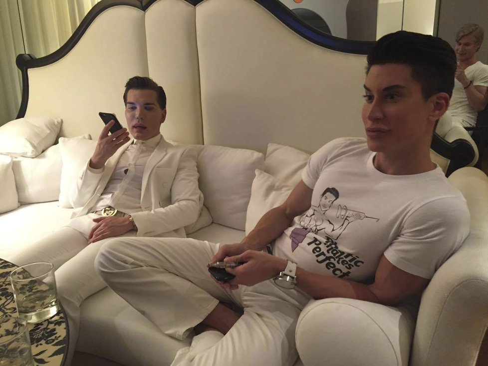 Rodrigo Alves a Justin Jedlica