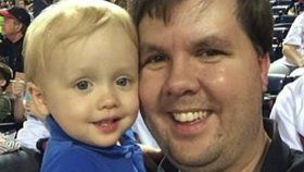 Justin Ross Harris dostal doživotí za vraždu svého syna, kterého nechal zamčeného v rozpáleném autě.